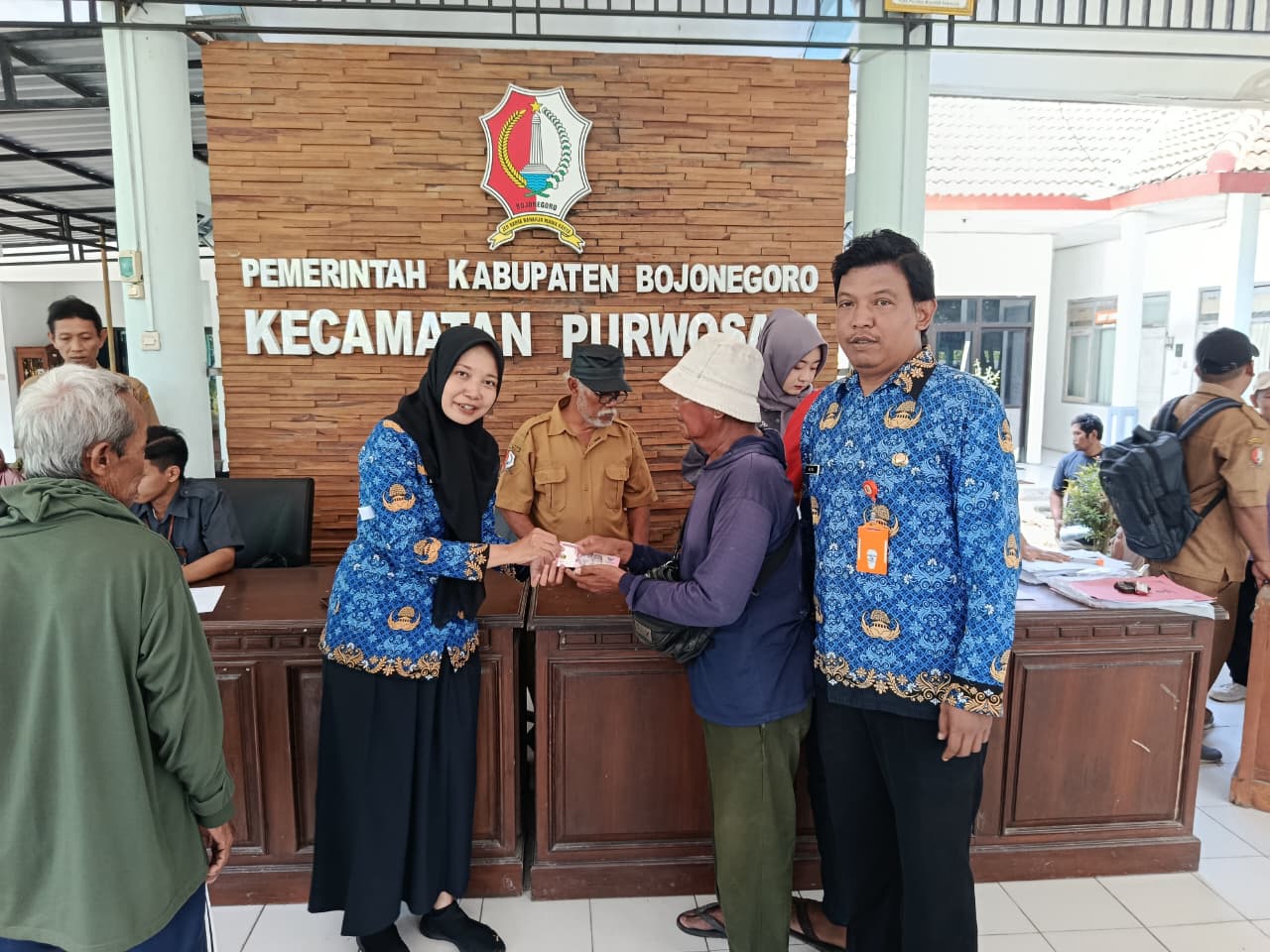 PENYALURAN BANTUAN SOSIAL PACA, KRONIS, LANSIA DAN DISPRO TAHUN 2026